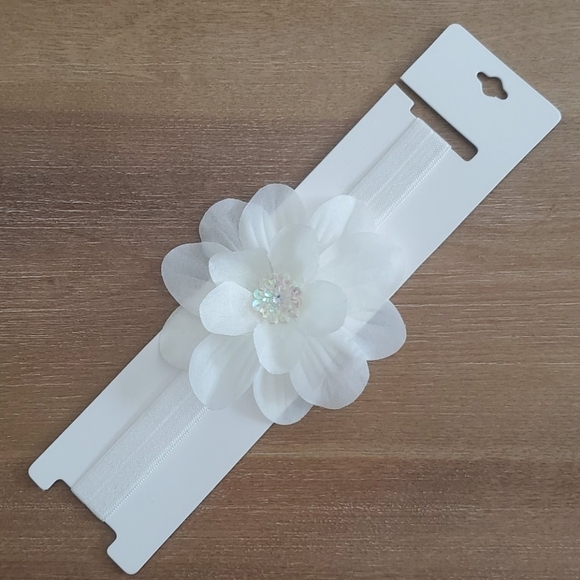 Shimmy Shimmy Inc Other - NWT Sequin Flower Headband